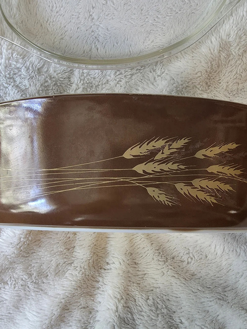 Pyrex Brown Casserole Dish with Gold Wheat Motif and Clear Lid